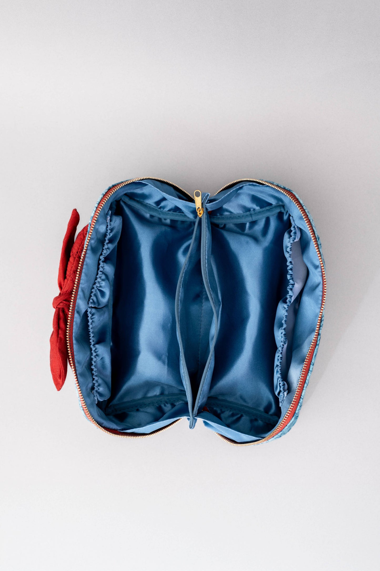 Ban.do - Makeup Bag, Flowers and Bows