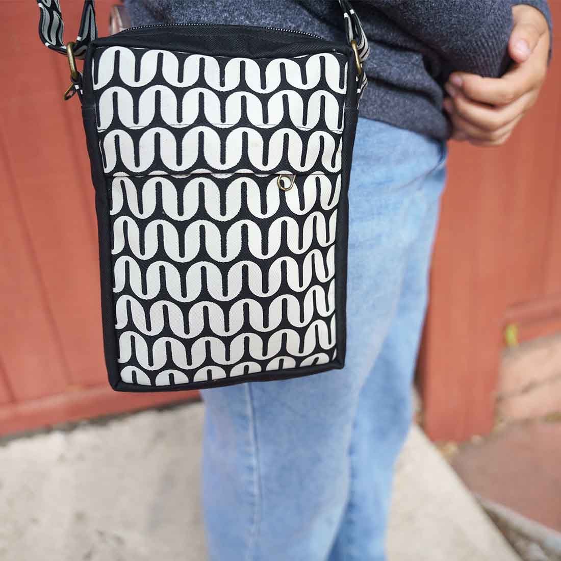 Chunky Crossbody - Small Travel Bag
