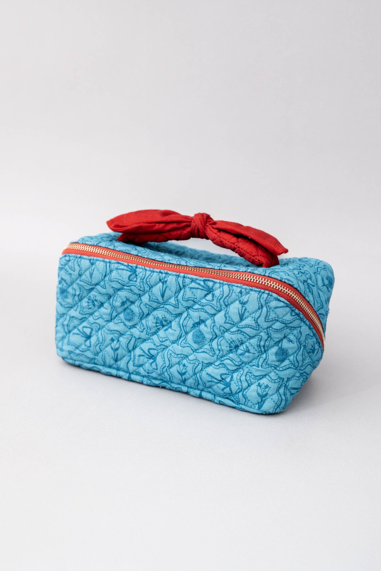 Ban.do - Makeup Bag, Flowers and Bows