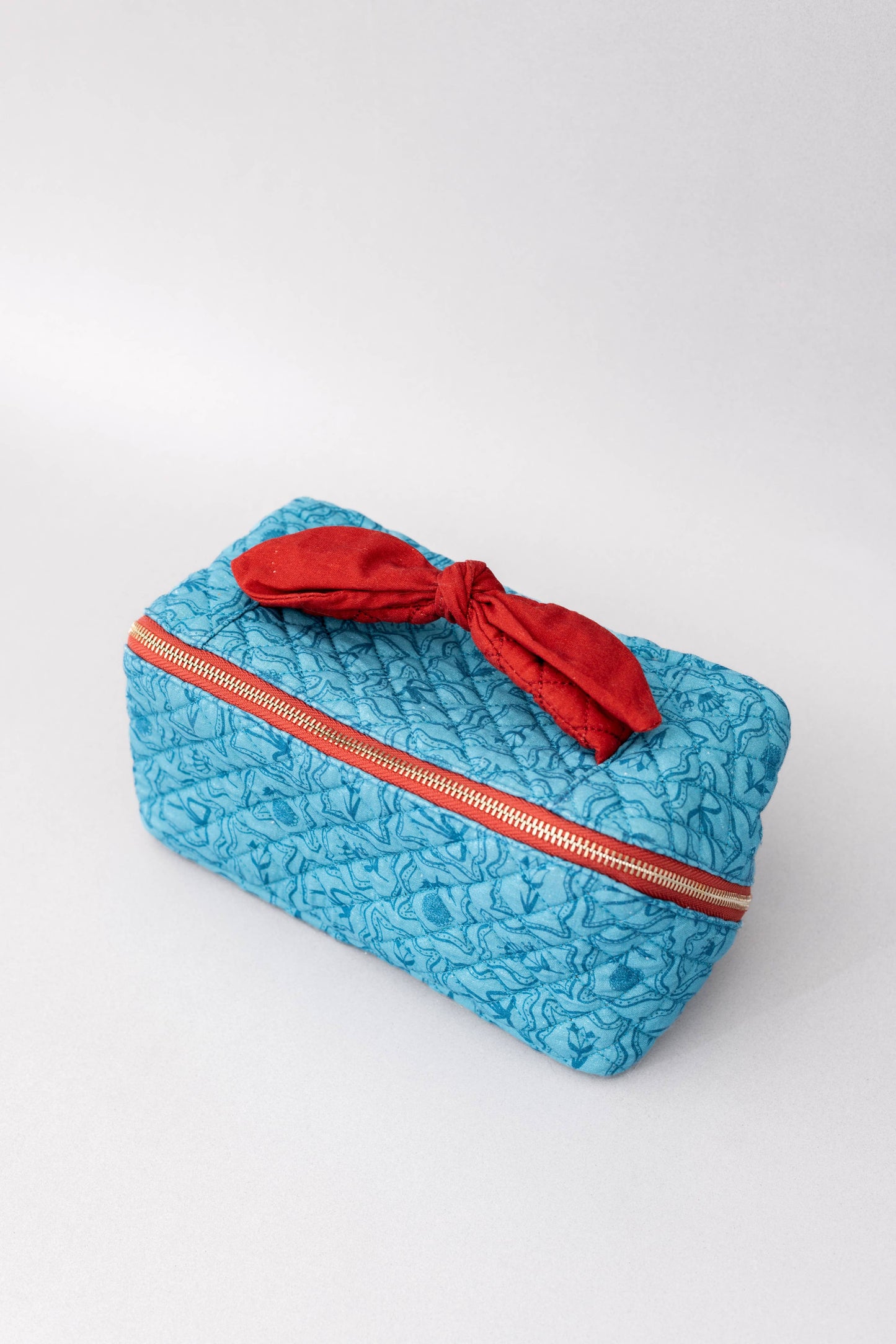 Ban.do - Makeup Bag, Flowers and Bows